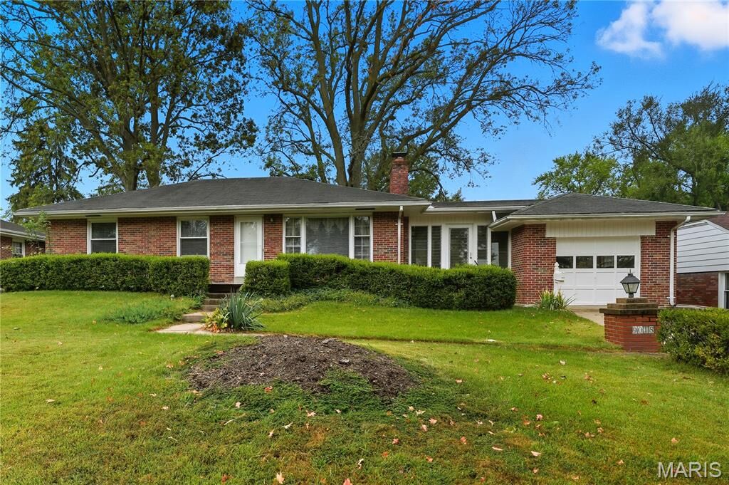 Property Photo: 9018 Gedde Avenue MO 63134