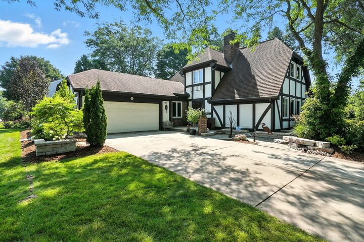 1908 Bobolink Ave  Grafton WI 53024 photo