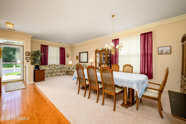 Property Photo:  4 Gladstone Court  NJ 08527 