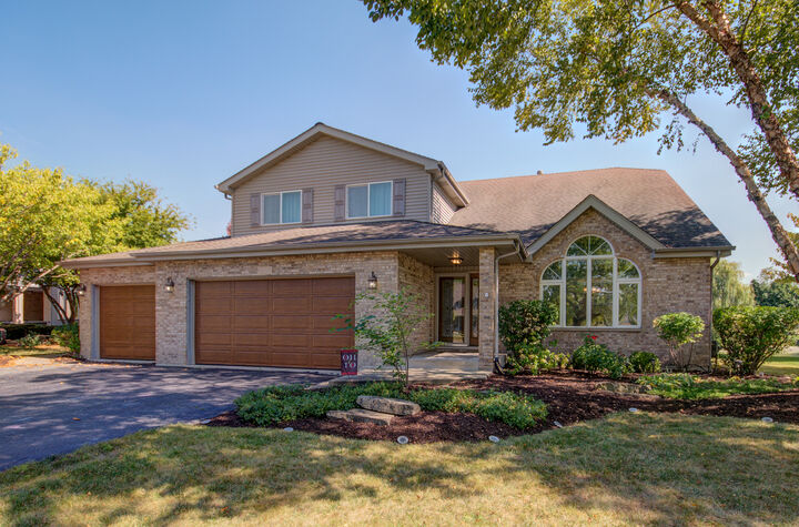 Property Photo:  1904 Pebble Beach Drive  IL 60586 