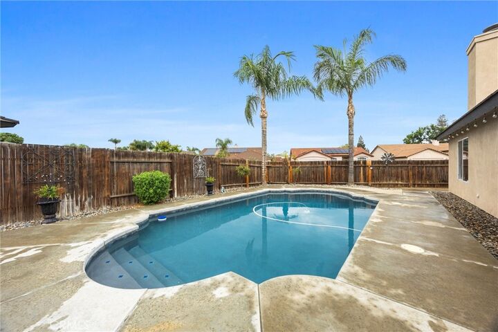 Property Photo:  5407 Southshore  CA 93312 