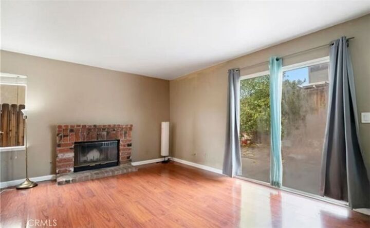 Property Photo:  321 Avenue 12  CA 92530 