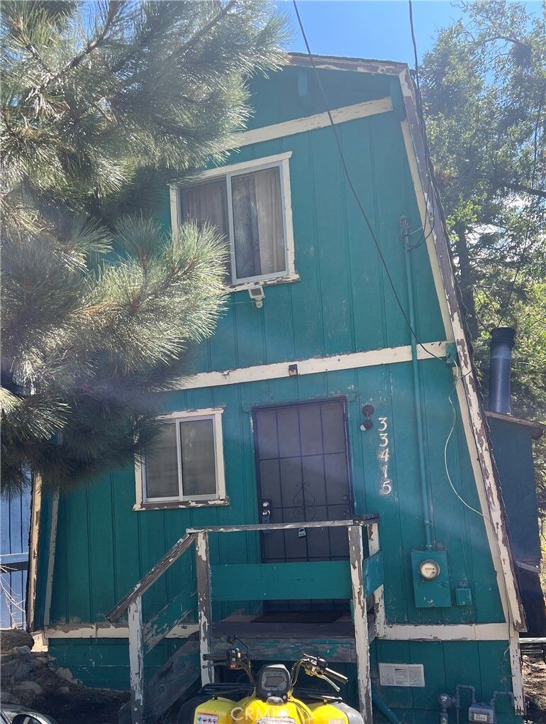 Property Photo:  33415 Cedar Dr  CA 92382 