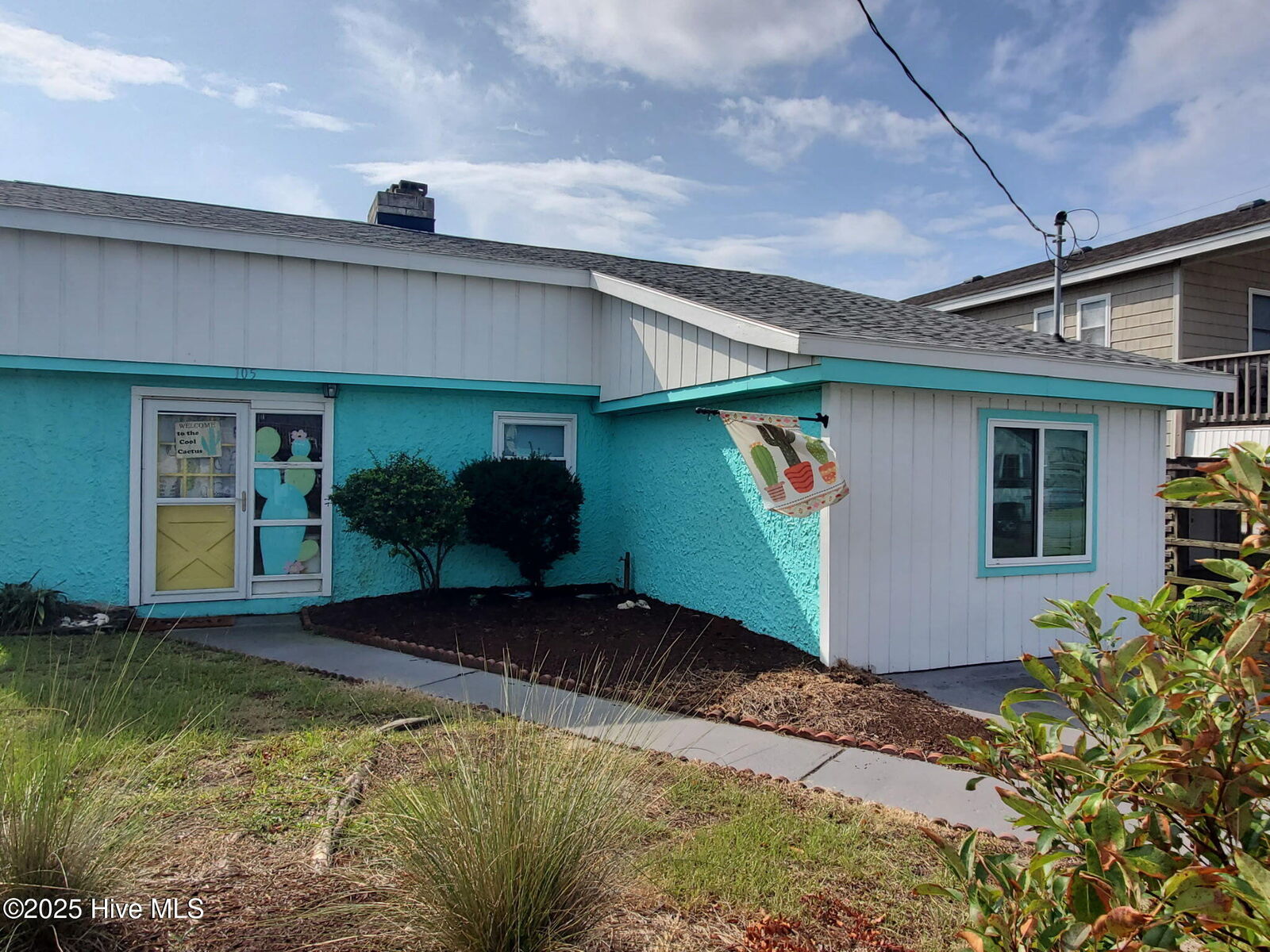 Property Photo:  105 W Avalon Drive  NC 27948 