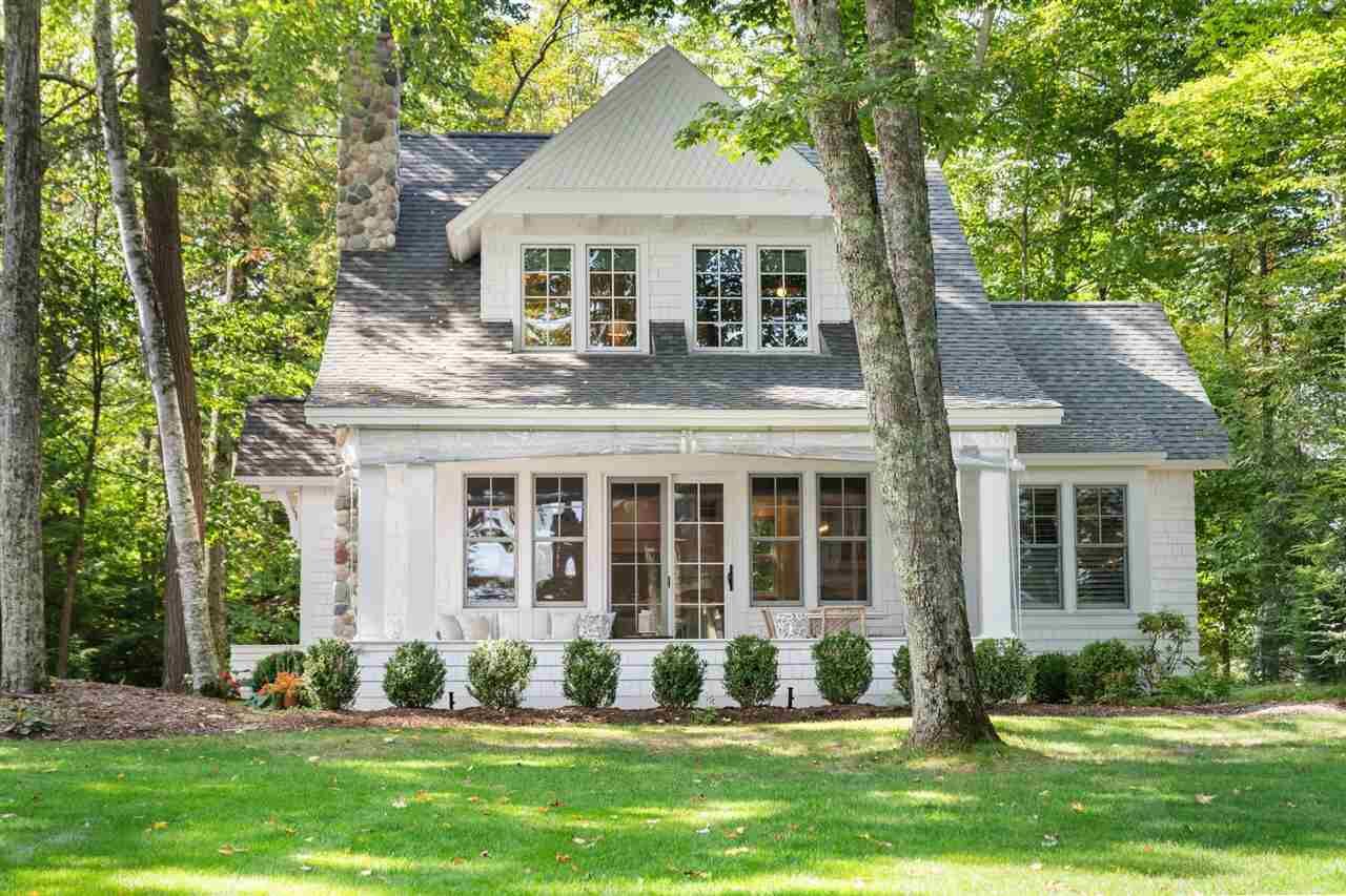 Property Photo: 02375 Eagle Island MI 49712