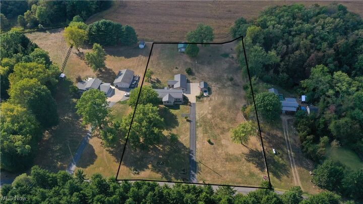 Property Photo:  1711 Waterford Road  OH 44413 