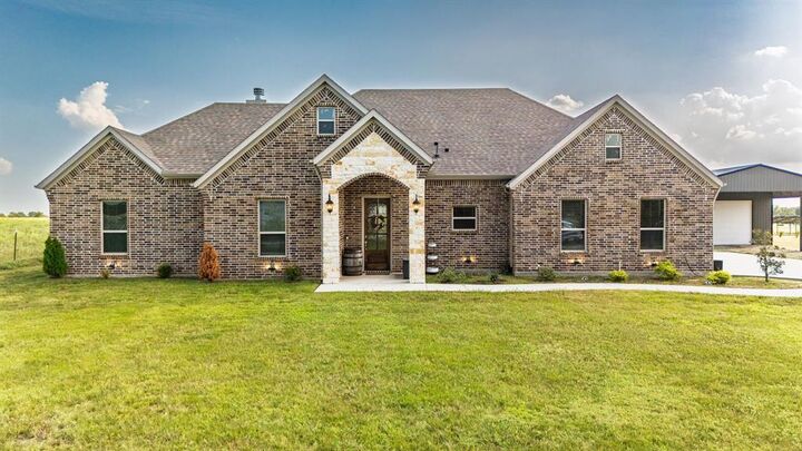 Property Photo: 1094 County Road 4850 TX 75452