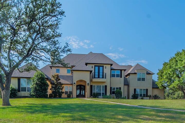 Photo de la propriété: 100 Redtail Hawk Drive TX 76008