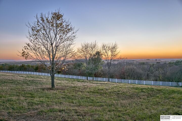Property Photo: 14558 County Road 36 NE 68034