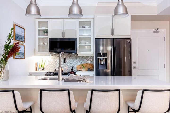 81 Robinson Street 203  Hamilton ON L8P 0C2 photo