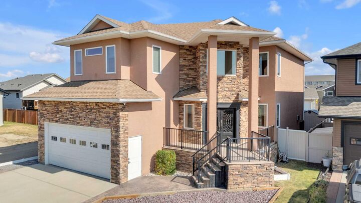 Property Photo:  3 Trump Place  AB T4P 0K8 