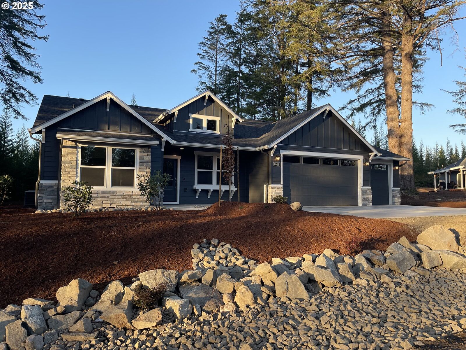 Property Photo:  6008 Little Woahink Dr  OR 97439 