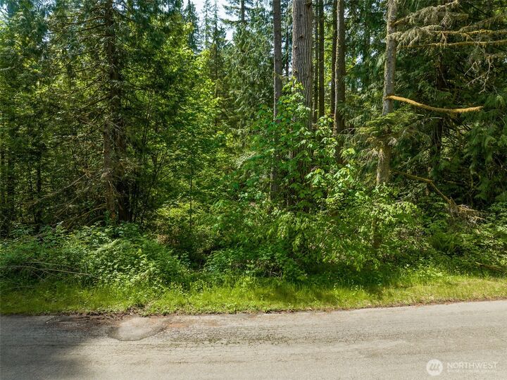 Property Photo:  26043 SE 156 Street  WA 98027 