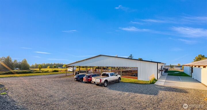 Property Photo:  504 E Smith Road  WA 98226 