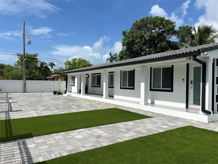 400 SW 47th Ave  Coral Gables FL 33134 photo