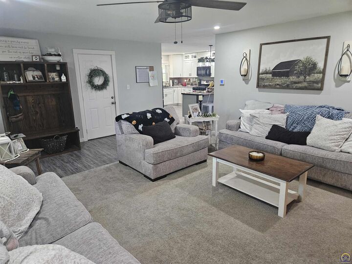 Property Photo: 415 E Park Ave KS 66854-9414