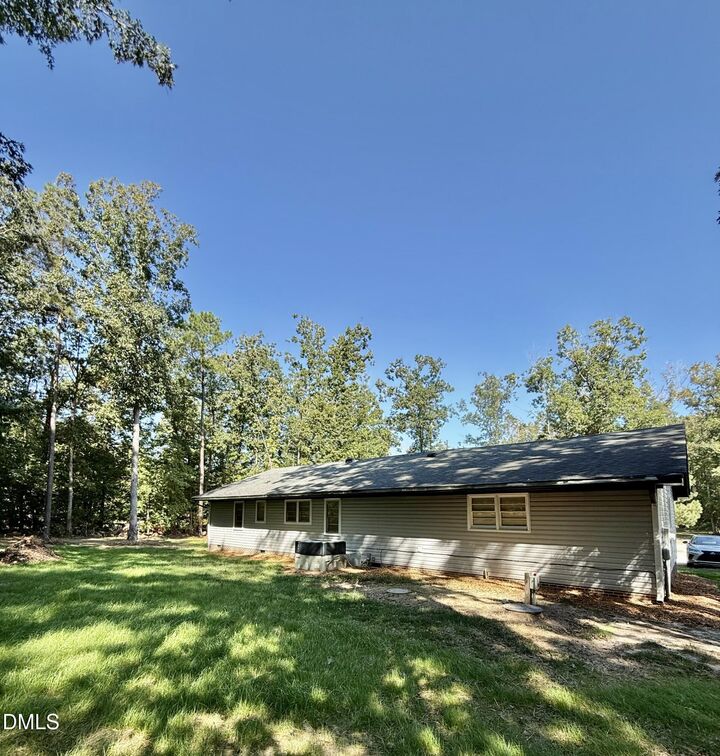 Property Photo:  20 Acer Way  NC 27597 