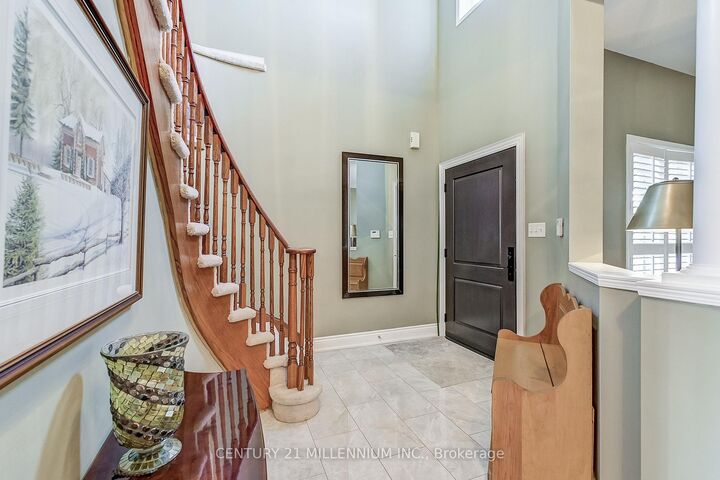Property Photo:  6 Collingwood Avenue  ON L7A 2E5 
