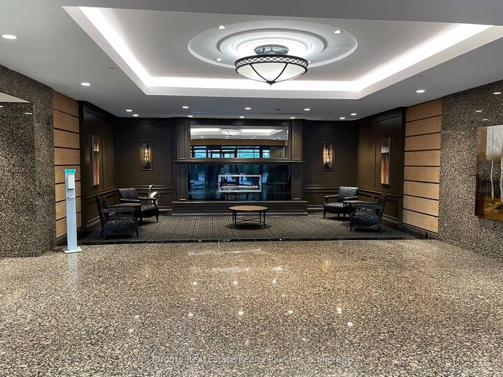 Property Photo:  100 Upper Madison Avenue 1905  ON M2N 6M4 
