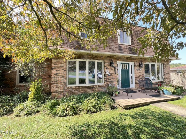 Property Photo:  1210 Tanglewood Drive  TN 37743 