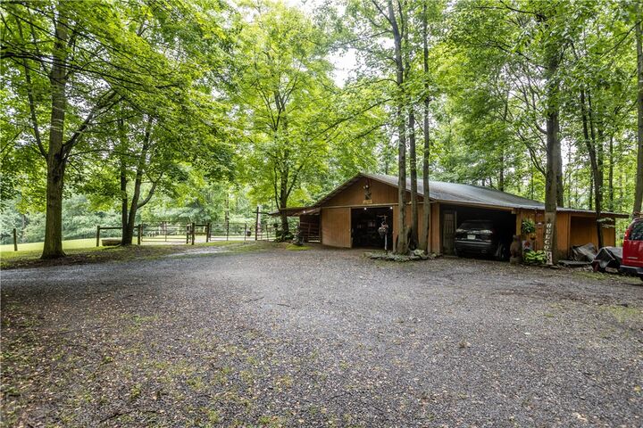 Property Photo: 115 Cheyenne Acres PA 16051