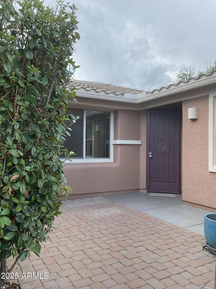 Property Photo: 13979 E Cheavront Loop AZ 85641