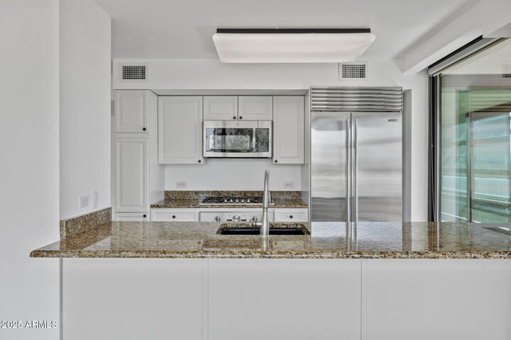 Property Photo:  4808 N 24th Street 708  AZ 85016 