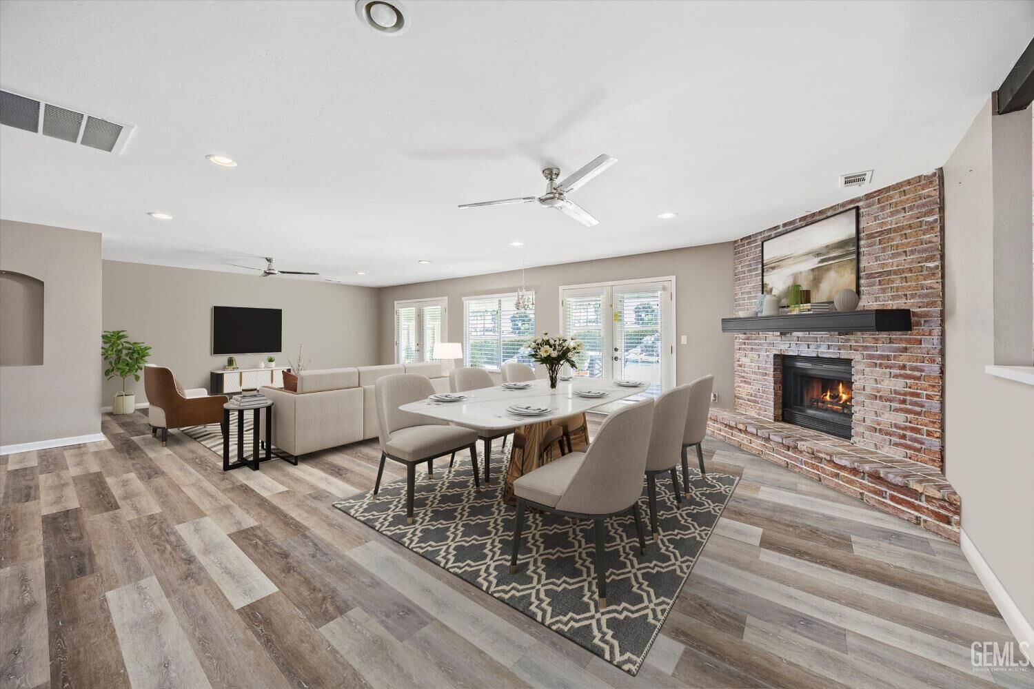 Property Photo:  7116 Jolynn Street  CA 93308 
