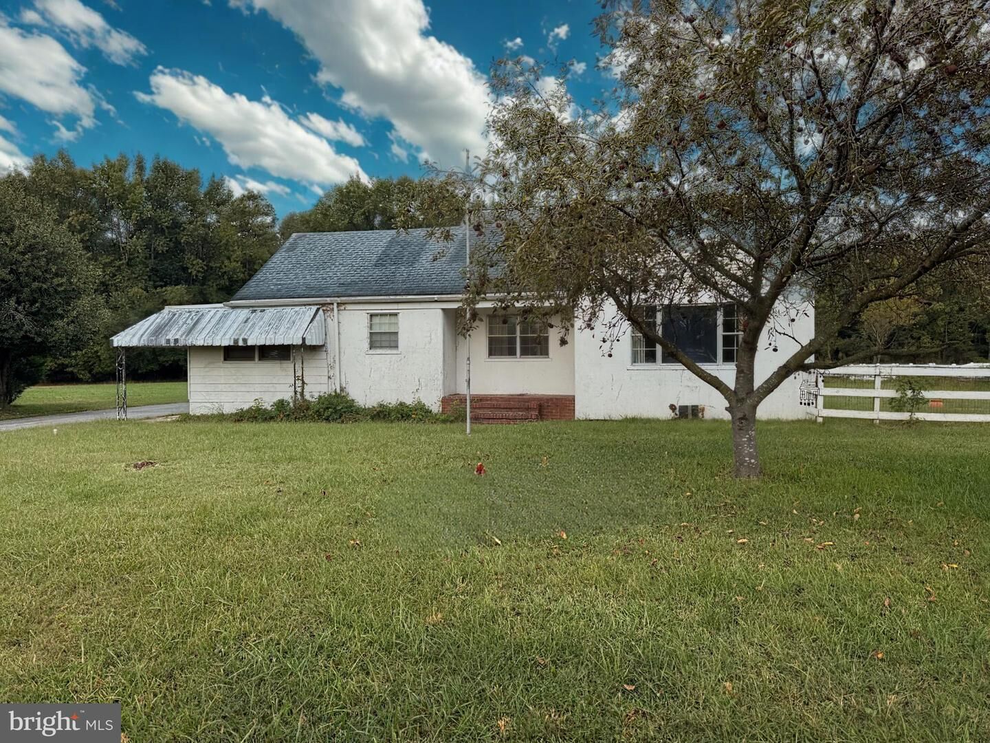 Property Photo: 15832 S Dupont Highway DE 19952