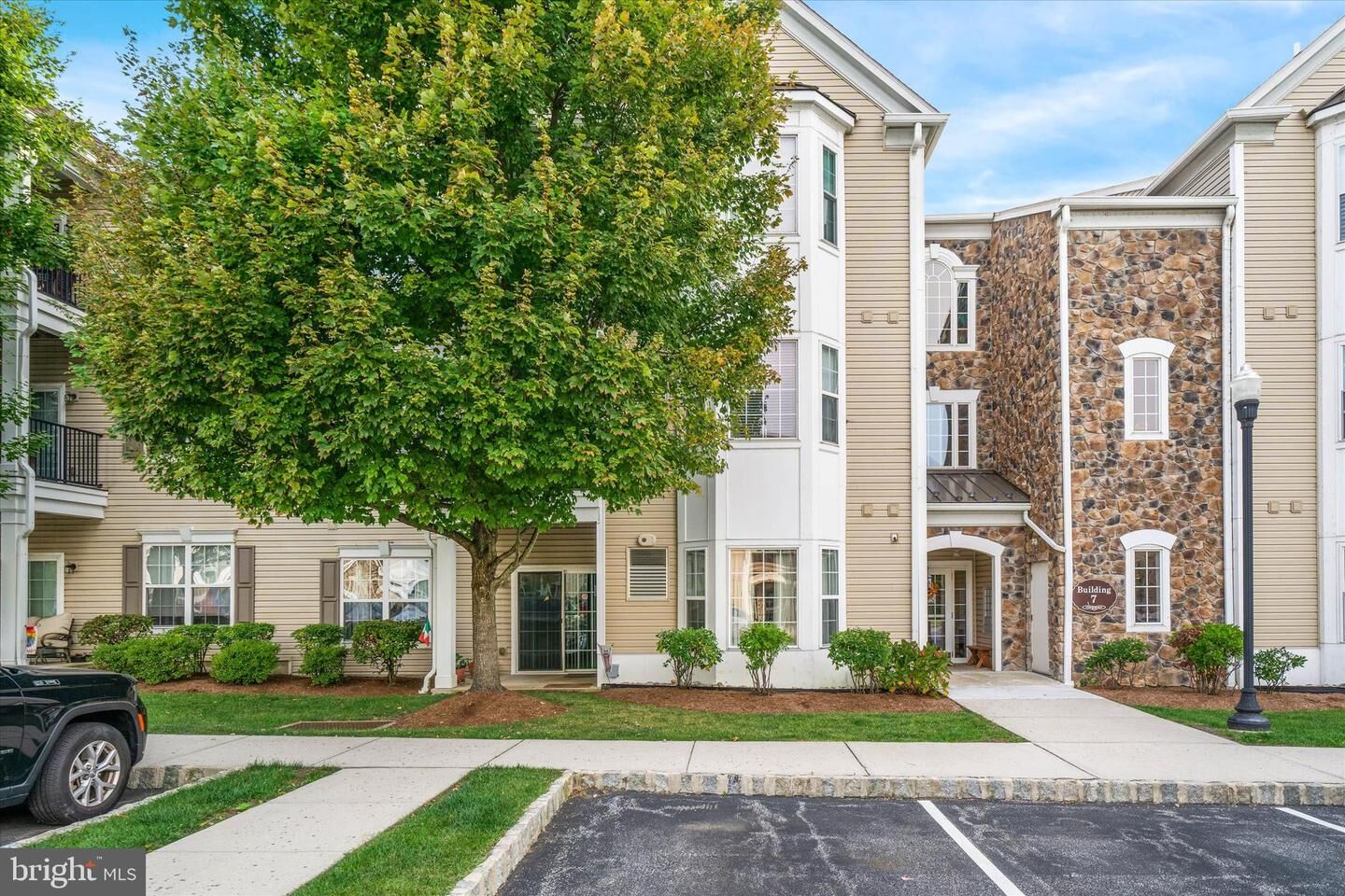 Property Photo:  711 Creekside Drive  PA 19015 