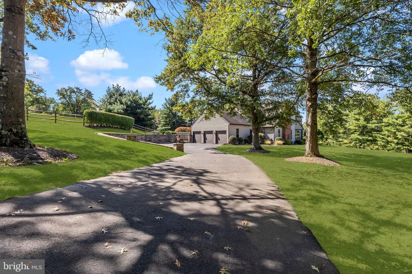 Property Photo:  1101 Deerfield Lane  PA 18901 