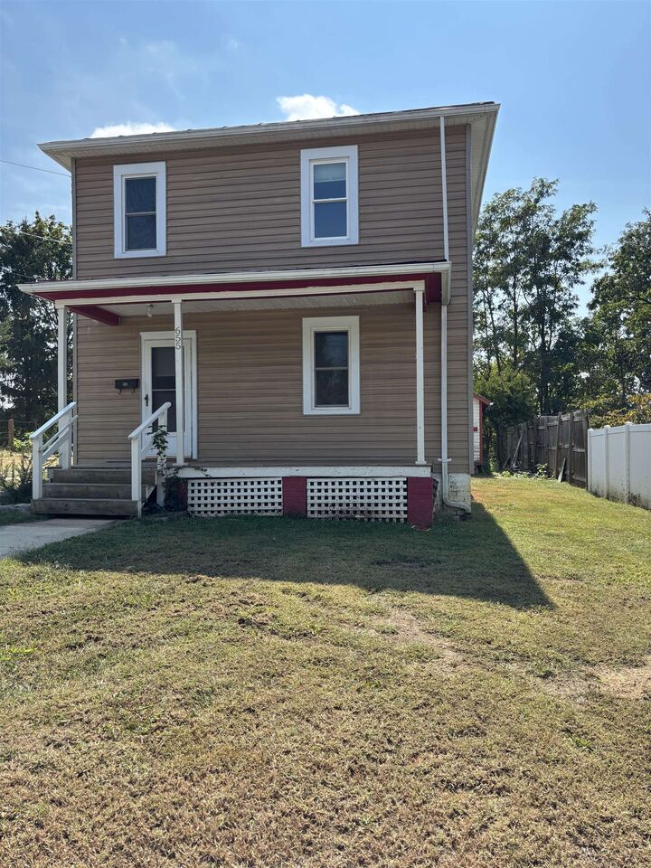 655 Rock St E  Harrisonburg VA 22802 photo