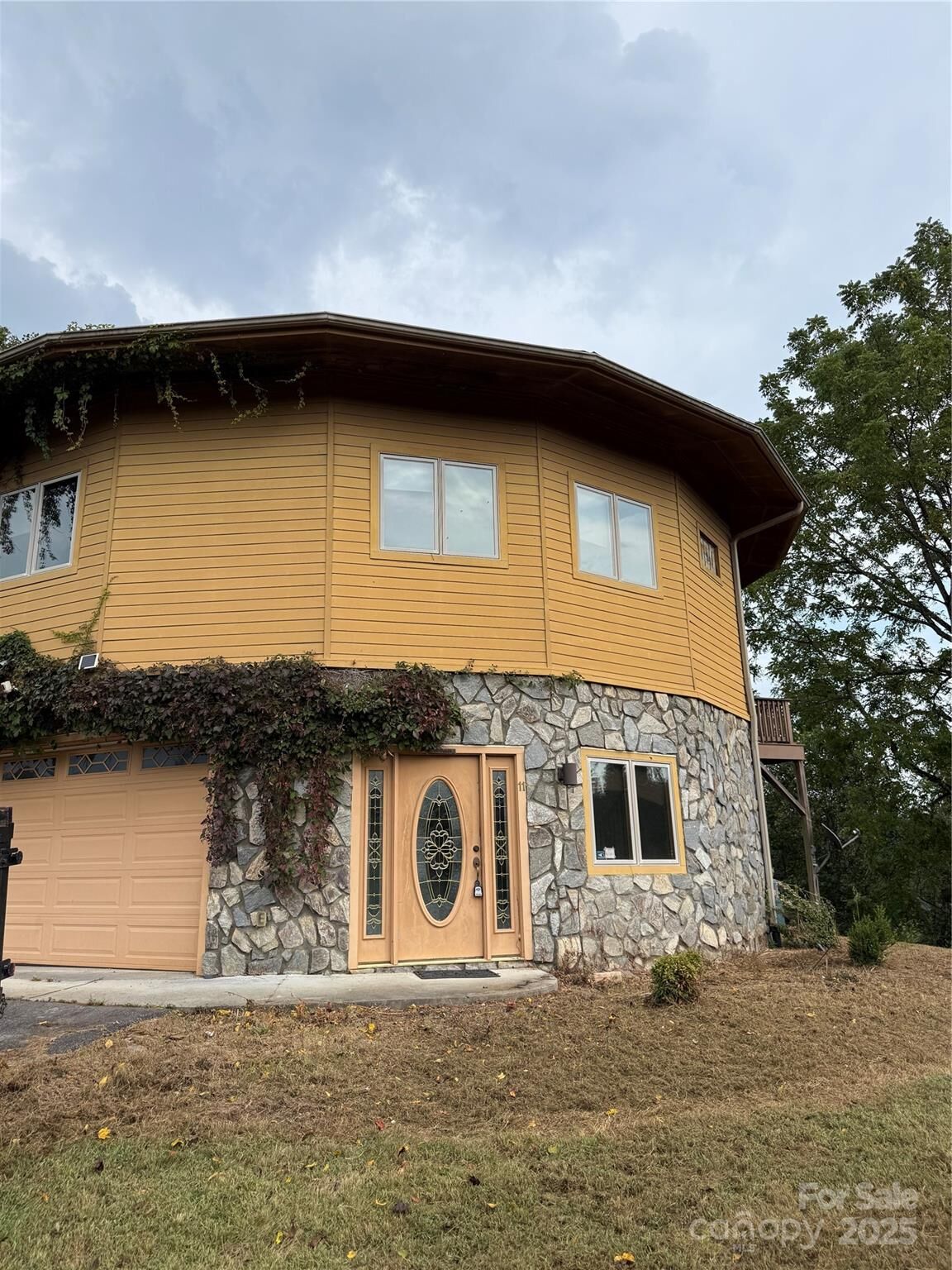 Property Photo:  11 Olivia Circle  NC 28701 