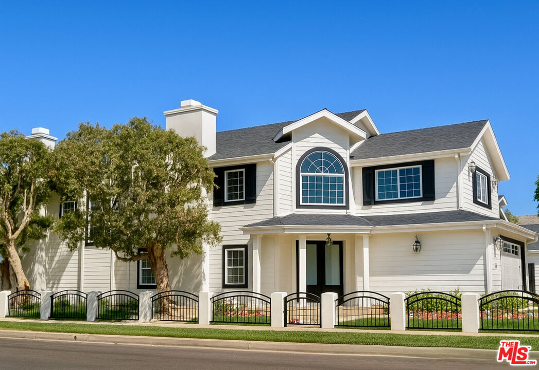 Property Photo:  7861 W 80th St  CA 90293 