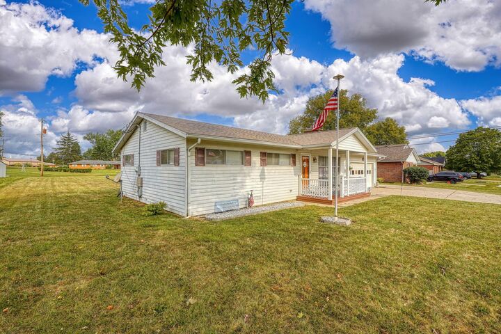 Property Photo:  260 Meadow Drive  OH 43113 