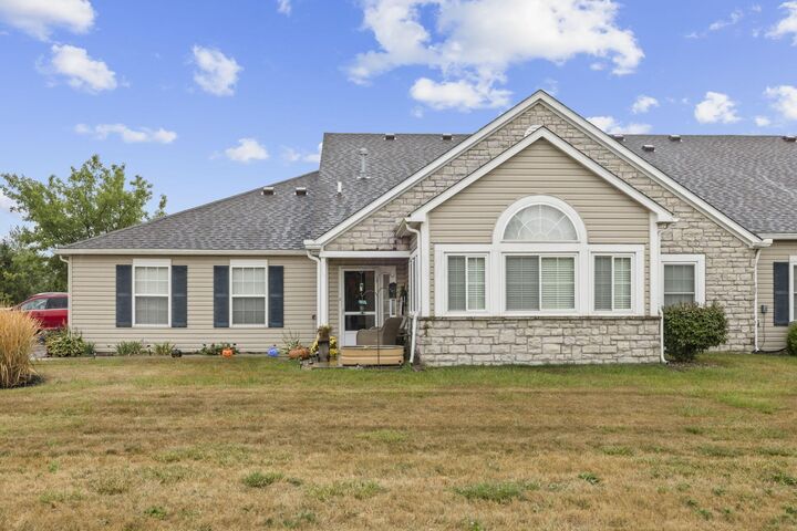 Property Photo:  485 New Park Drive  OH 43302 