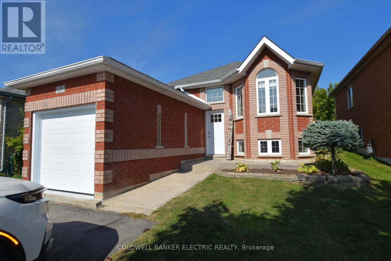 Property Photo: 121 Haden Avenue ON K9H 7P6
