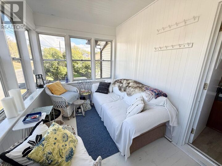 Property Photo:  407 Fifth St S  ON P9N 1L5 