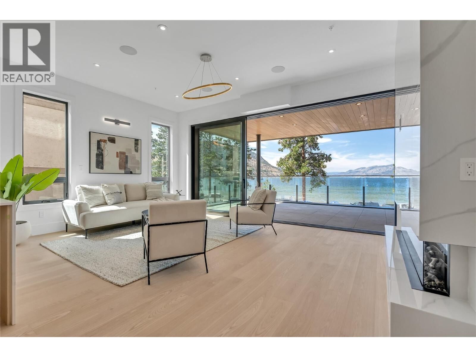 Property Photo: 602 Lakeshore Drive 202 BC V2A 1B9