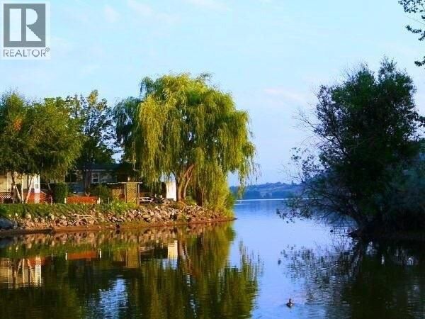 Photo de la propriété:  415 Commonwealth Road 522  BC V4V 1P4 