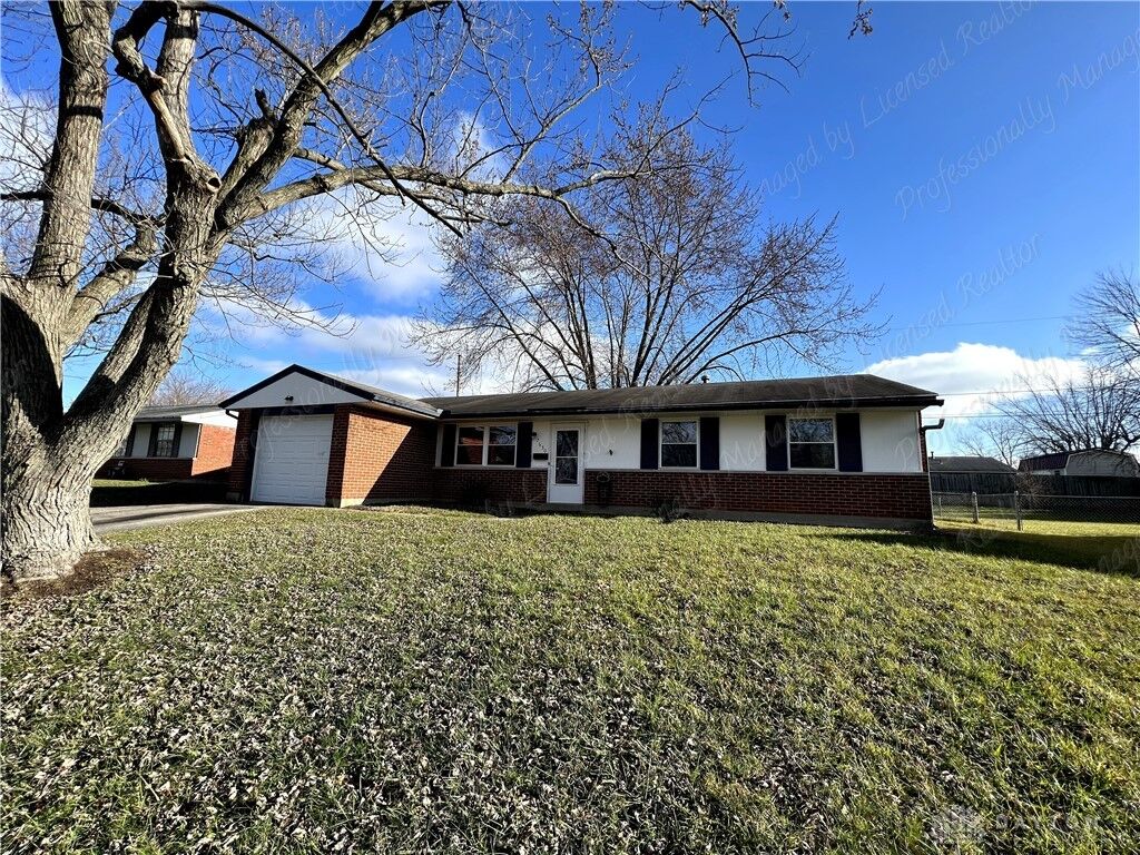 Property Photo: 7650 Remmick Lane OH 45424