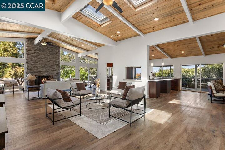 Property Photo:  2085 Magnolia Way  CA 94595 