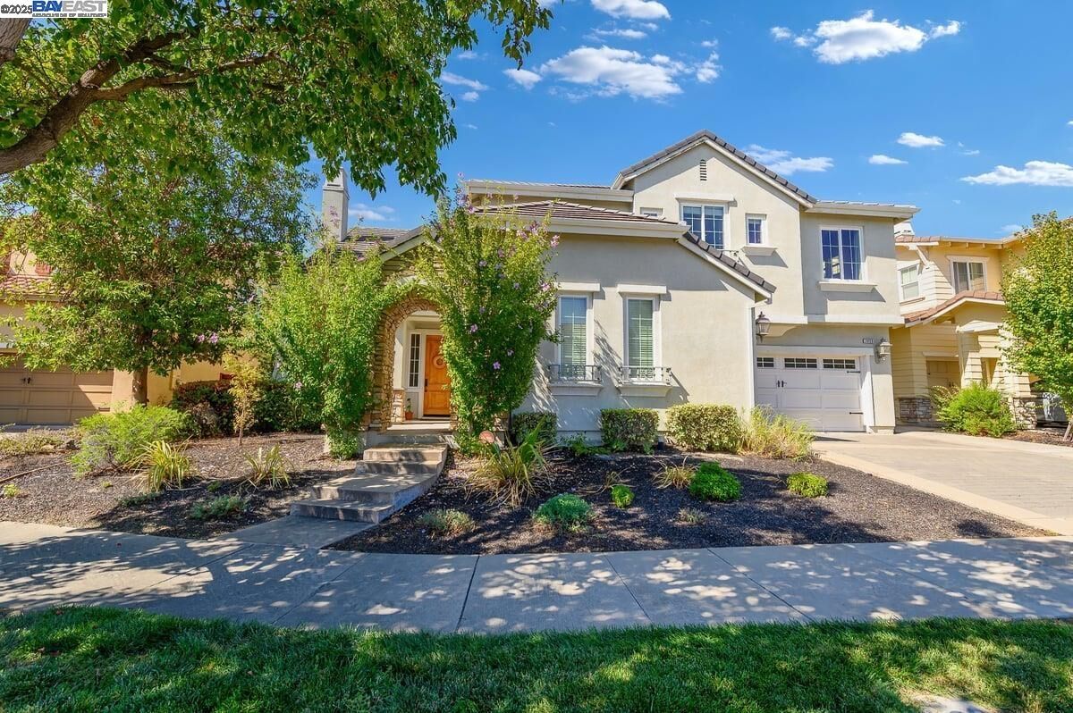 Property Photo:  3055 Hastings Way  CA 94582 