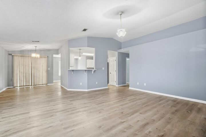 Property Photo:  498 Rush Park Circle  FL 32569 