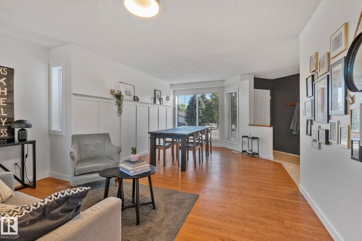 Property Photo:  5 Oriole Crest  AB T8N 6L7 