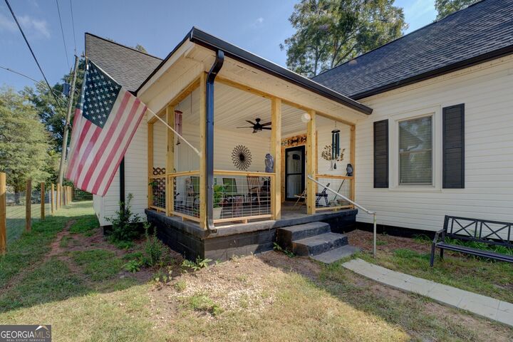 Property Photo:  630 S Railroad Street  GA 31085 