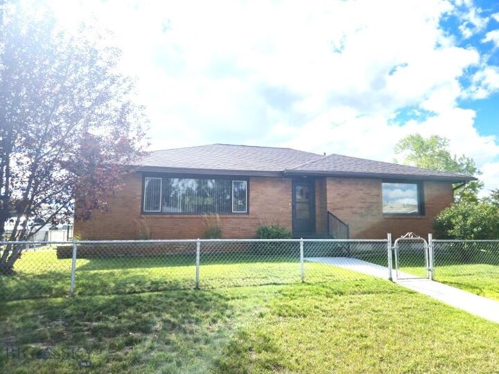 Property Photo: 2526 Locust Street MT 59701