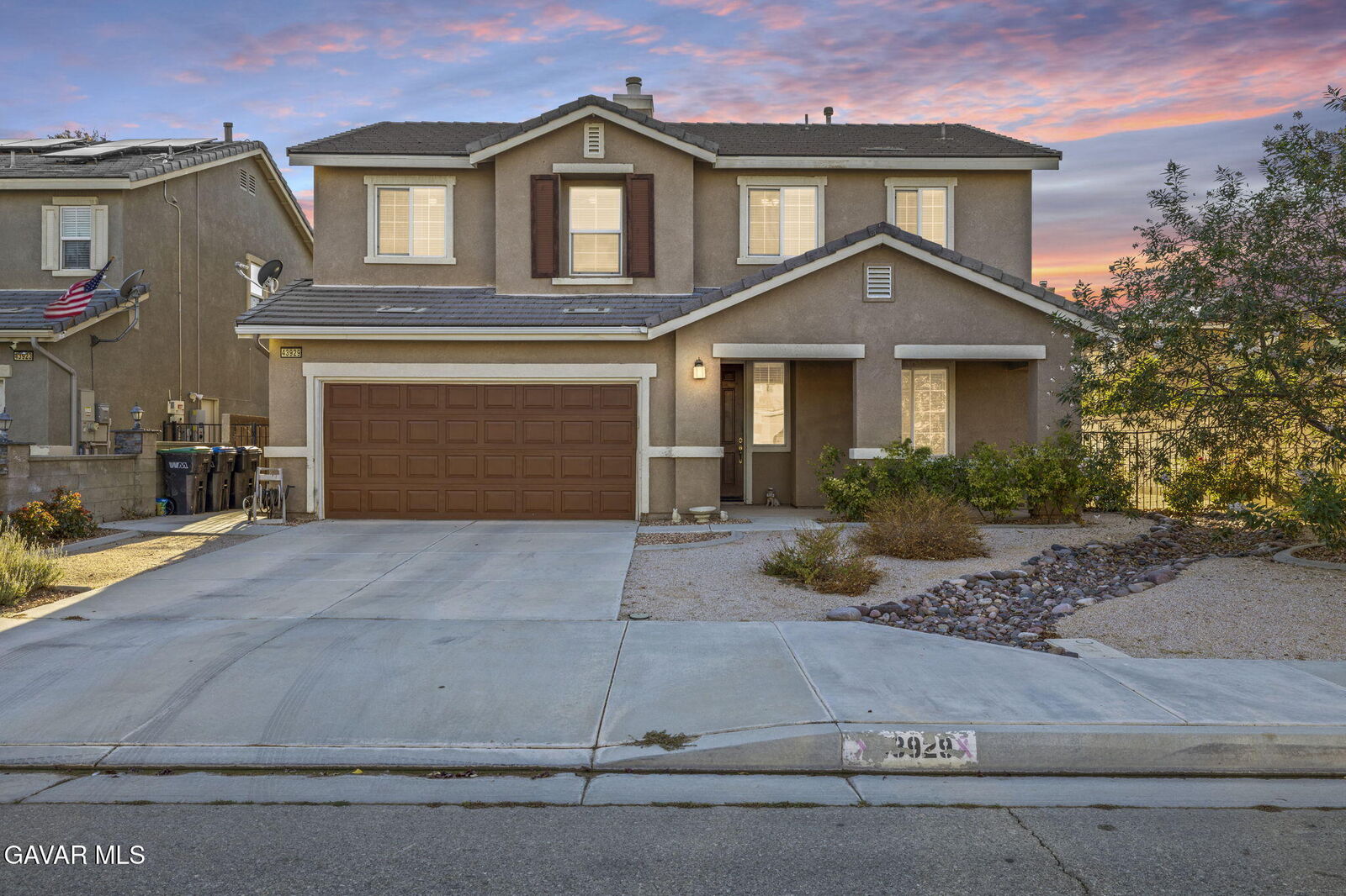 Property Photo:  43929 44th Street West  CA 93536 