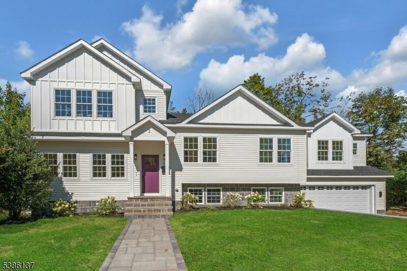 Property Photo:  2 Rose Ln  NJ 07901 