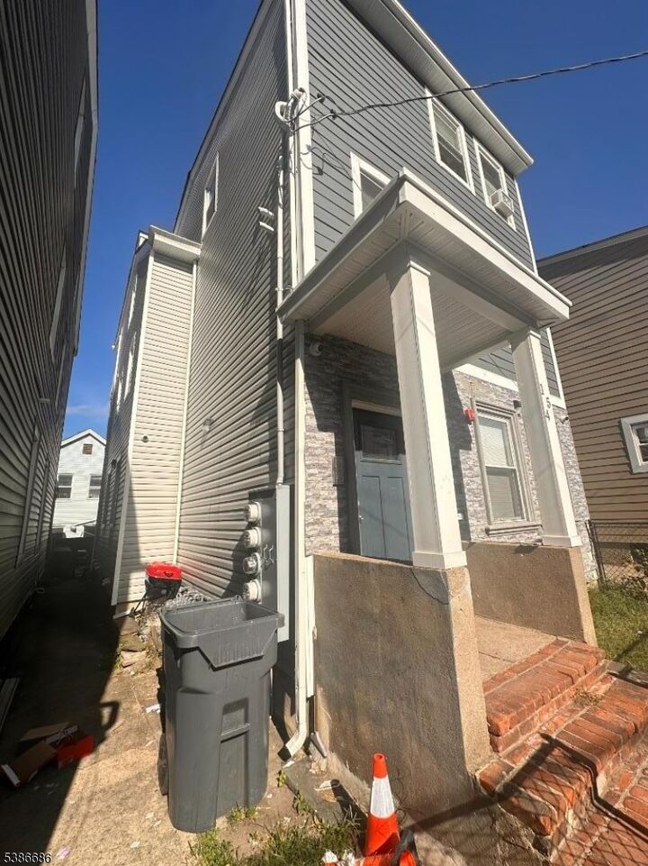Property Photo:  154 Butler St  NJ 07524 
